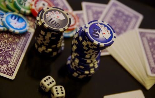 как играть покер турниры рибай (Rebuy)