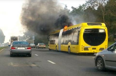 В Минске загорелся электробус.