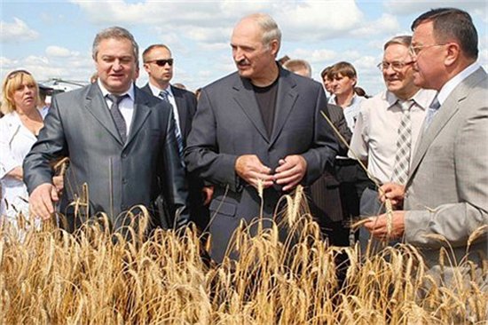 Лукашенко уверен в том, что развитие агроэкотуризма способно реанимировать даже самые неперспективные деревни