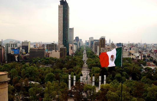 Знакомьтесь! Мехико - столица Мексики!