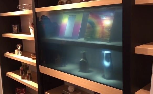 Прозрачный телевизор презентовала компания Panasonic на IFA 2017.