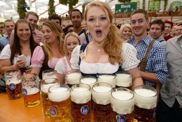 Октоберфест: самый большой фестиваль пива проходит в Мюнхене