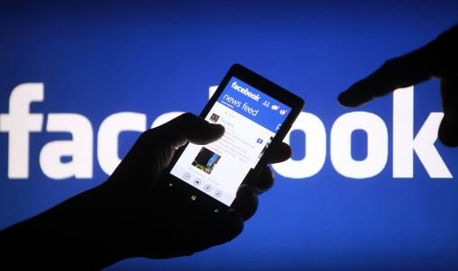 Роскомнадзор заблокировал доступ к социальной сети Facebook в России