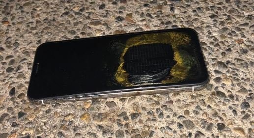 Apple iPhone X взорвался