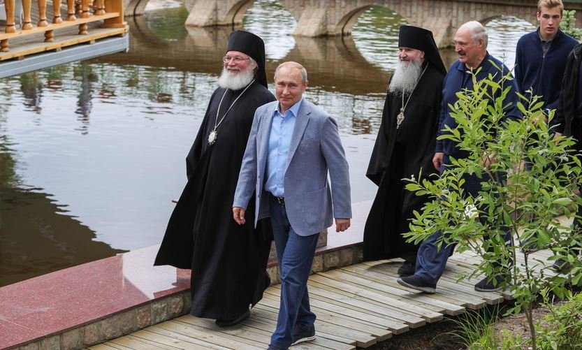 Лукашенко и Путин посетили Спасо-Преображенский Валаамский монастырь