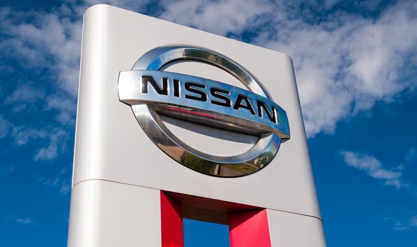 Nissan уволит за июль 10 000 сотрудников