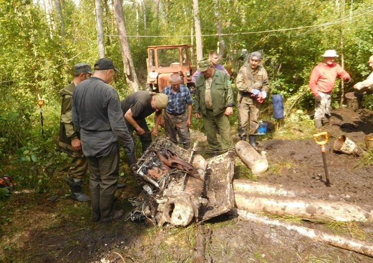 В Ивацевичском районе нашли бомбардировщик с останками летчика