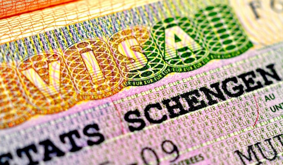 Страны Евросоюза не согласовали общий запрет на выдачу виз гражданам России