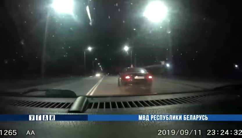 Появилось видео ночной погони ГАИ за пьяным водителем в Барановичах 
