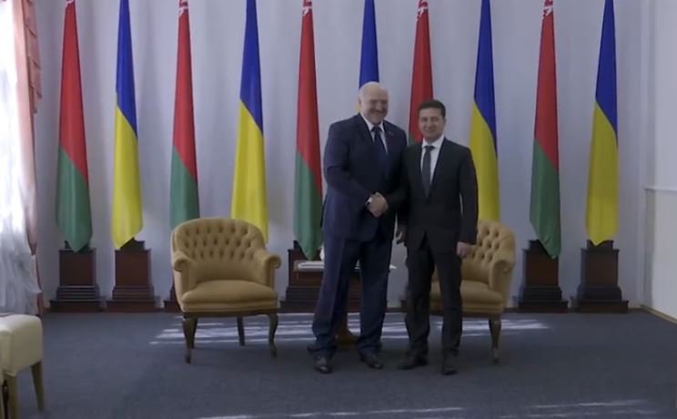 Зеленский, Лукашенко, встреча, рукопожатие, житомир, форум регионов
