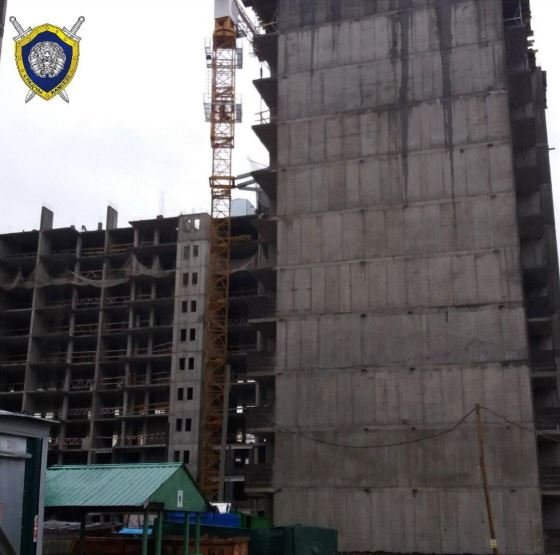 В Минске монтажник-стропальщик упал с 11-го этажа и разбился