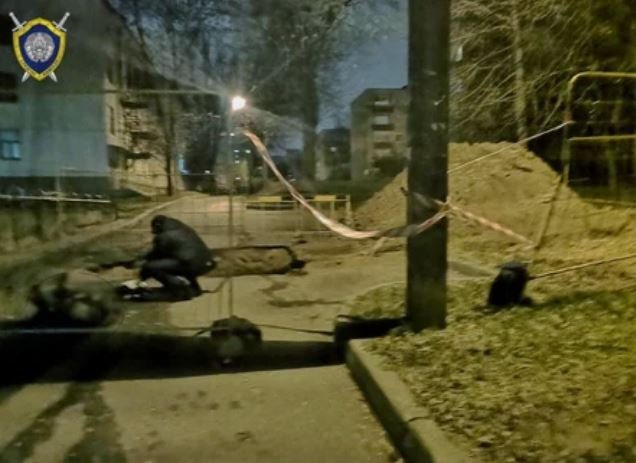 В Минске прохожий погиб в выкопанной коммунальщиками яме 
