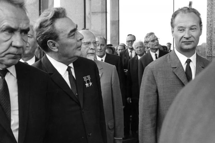 Александр Дубчек биография википедия восстание венгрия 1986 год