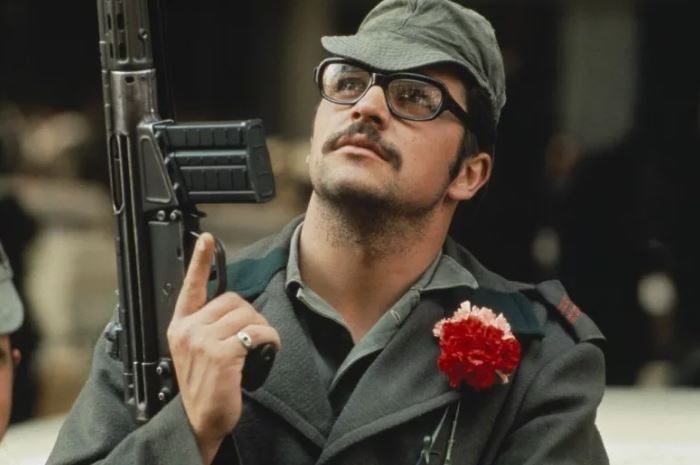 «Революция Гвоздик» в Португалии в 1974 году