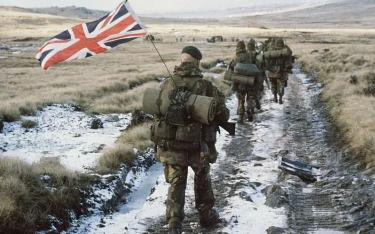 Война за Фолклендские острова произошла в 1982 году