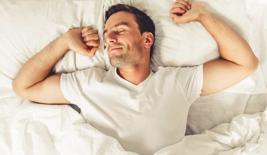 Эксперт ВОЗ рассказал о пользе хорошего сна против стресса