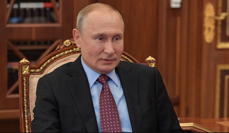 Путин приказал провести парад Победы 24 июня