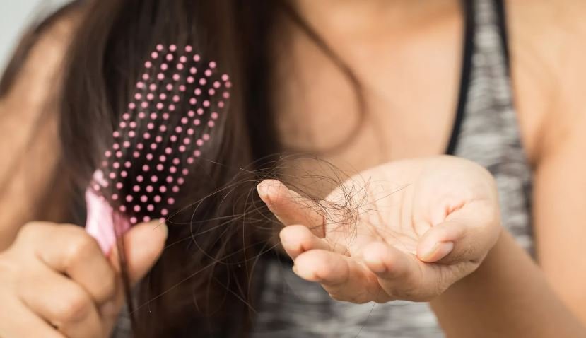Выпадение волос назвали вероятным последствием заражения коронавирусом
