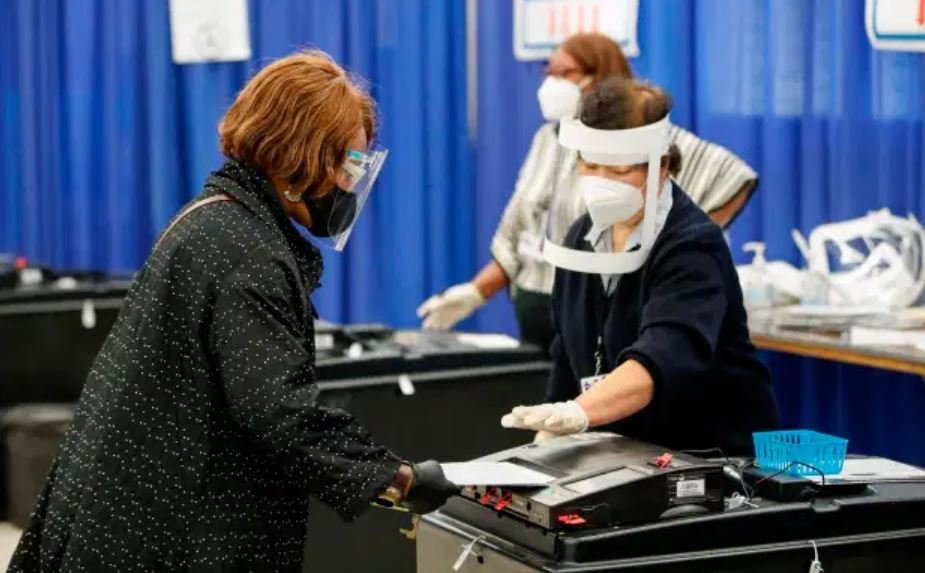 В Джорджии проведут ручной пересчет голосов избирателей