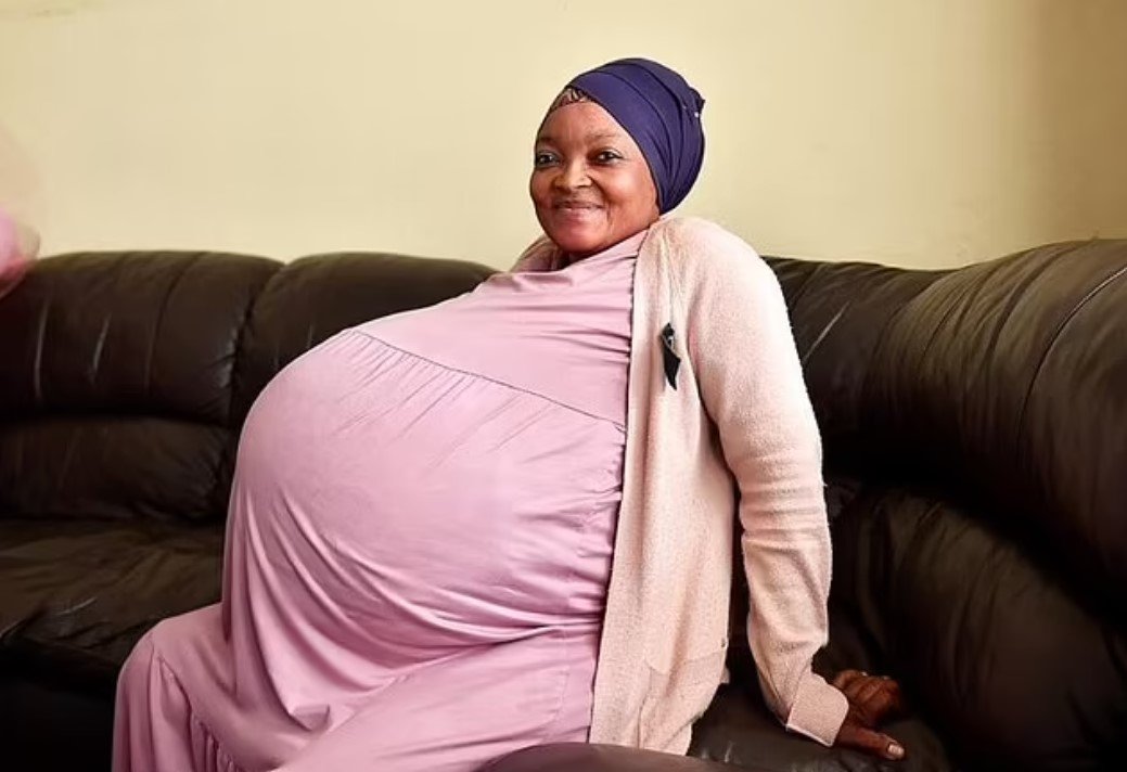 Женщина из Южной Африки родила десять младенцев и побила мировой рекорд Гиннесса