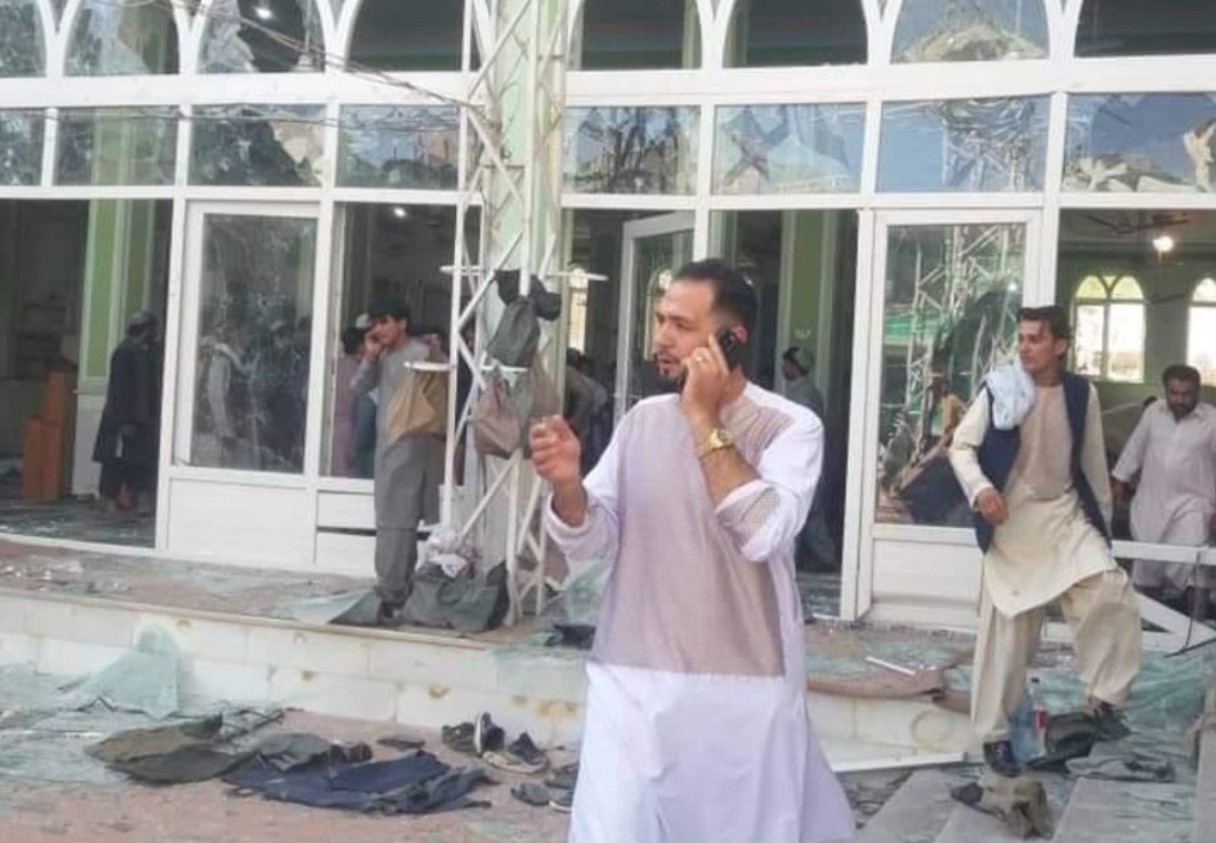 В результате взрыва в мечети в Кандагаре погибли 32 человека