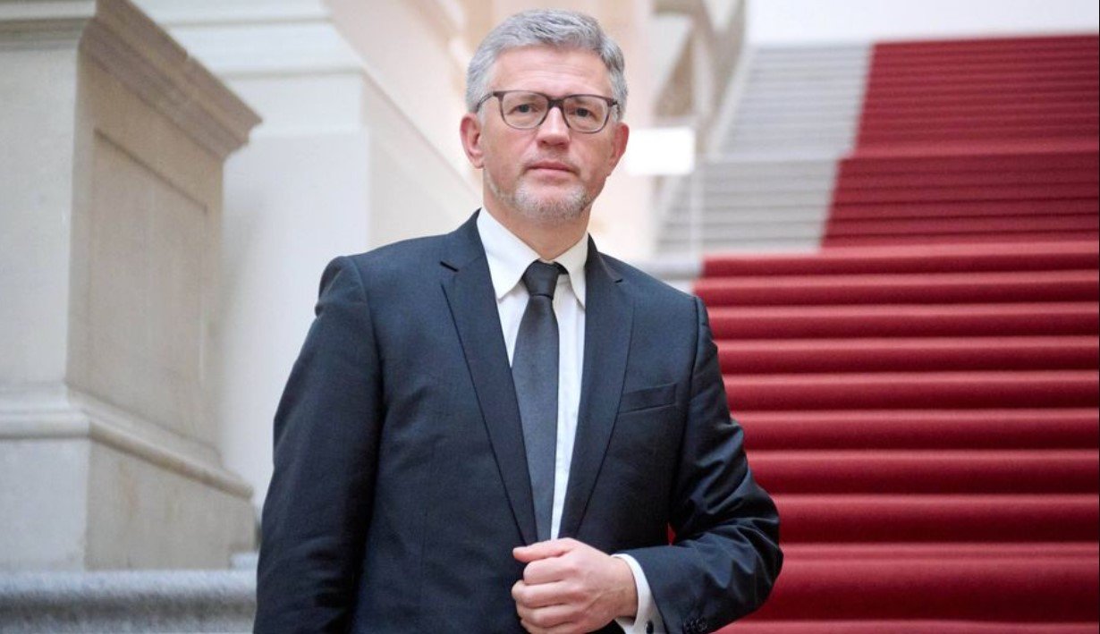 Экс-посол Украины Мельник потребовал у ФРГ предоставить лазерное оружие