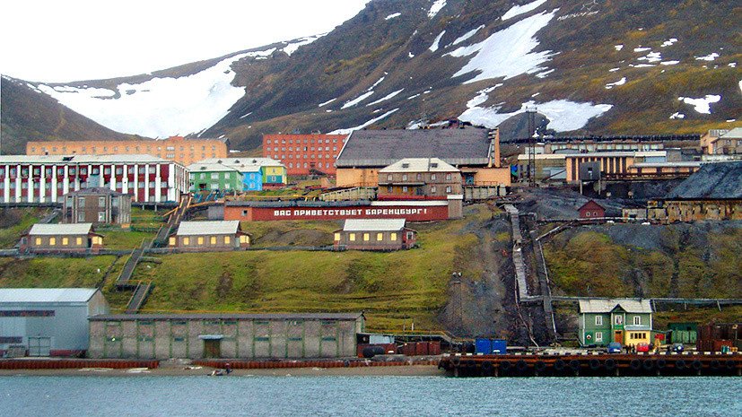Норвегия пропустила контейнеры с грузами из России на Шпицберген