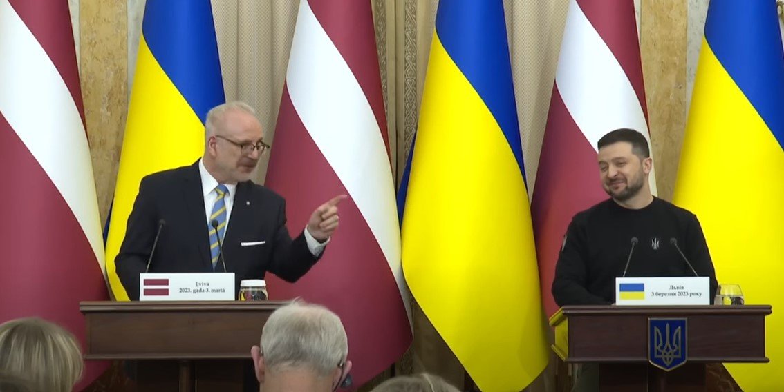 Президент Латвии рассмешил Зеленского словами о территориальной целостности Украины