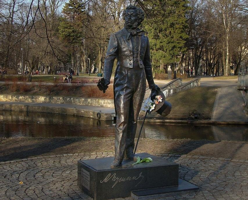 Вице-мэр Риги сообщил о сносе памятника Пушкину в Кронвальдском парке