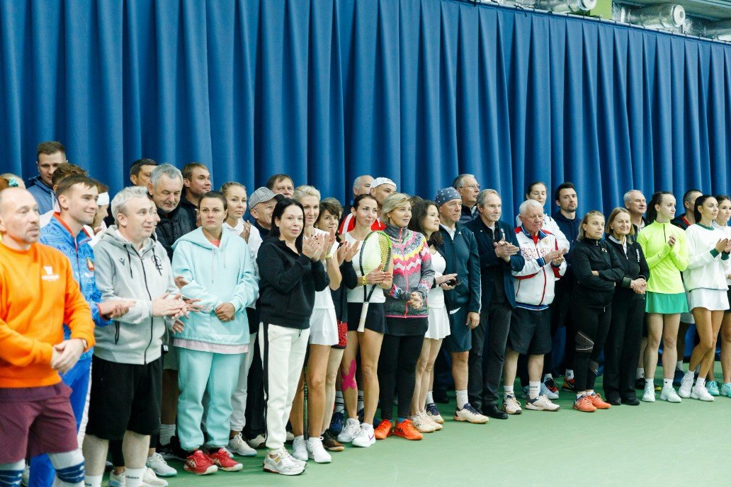 В Минске проходит необычный теннисный турнир «Просто космос!»
