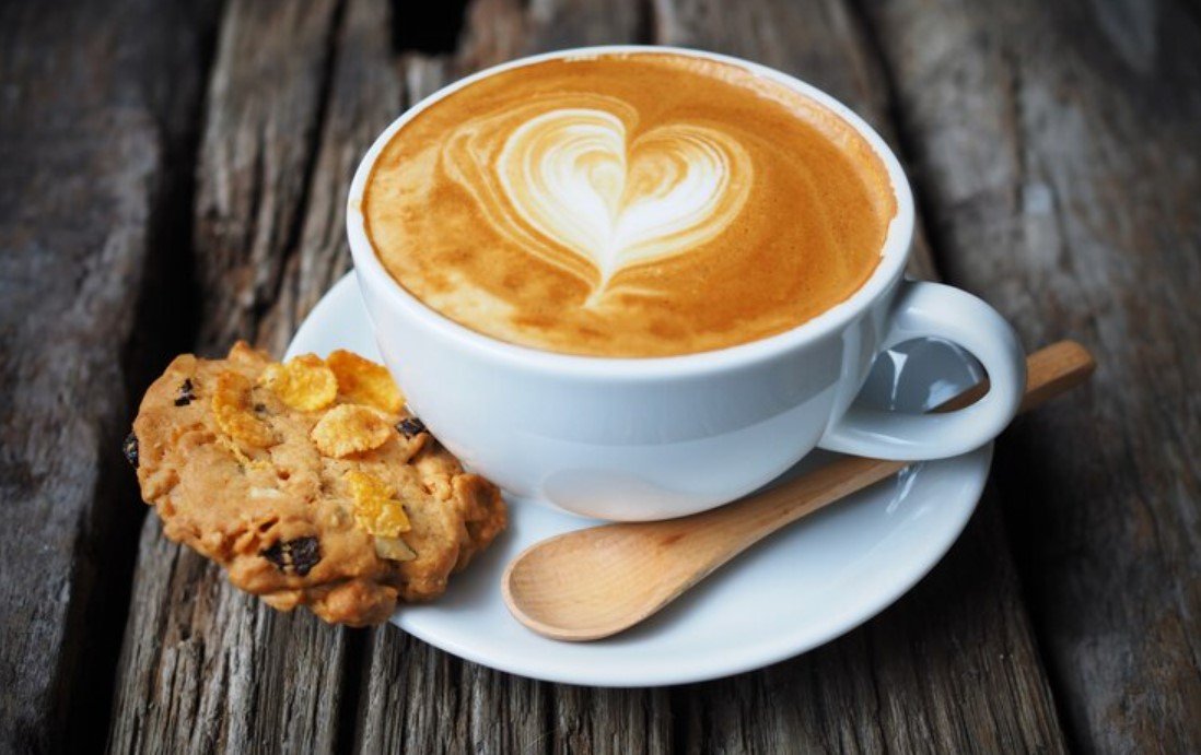 Ученые рассказали о пользе добавления куркумы в кофе