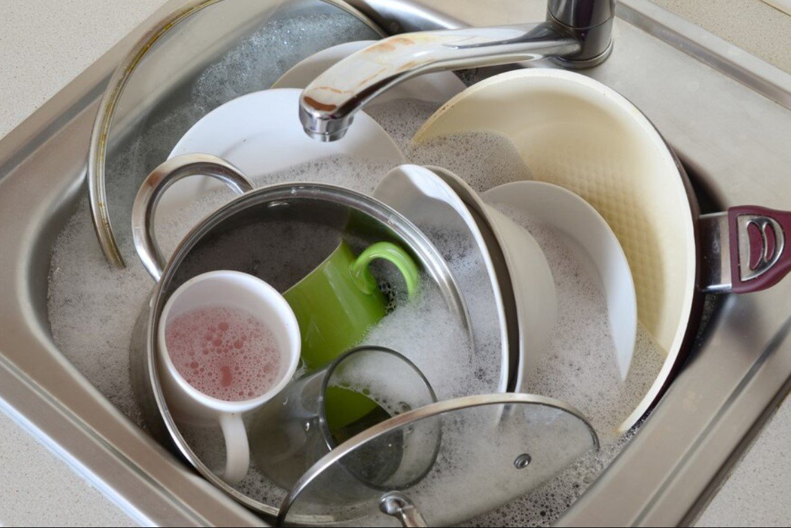 Как помыть посуды без чистящего средства: 4 хитрых способа от опытных хозяек