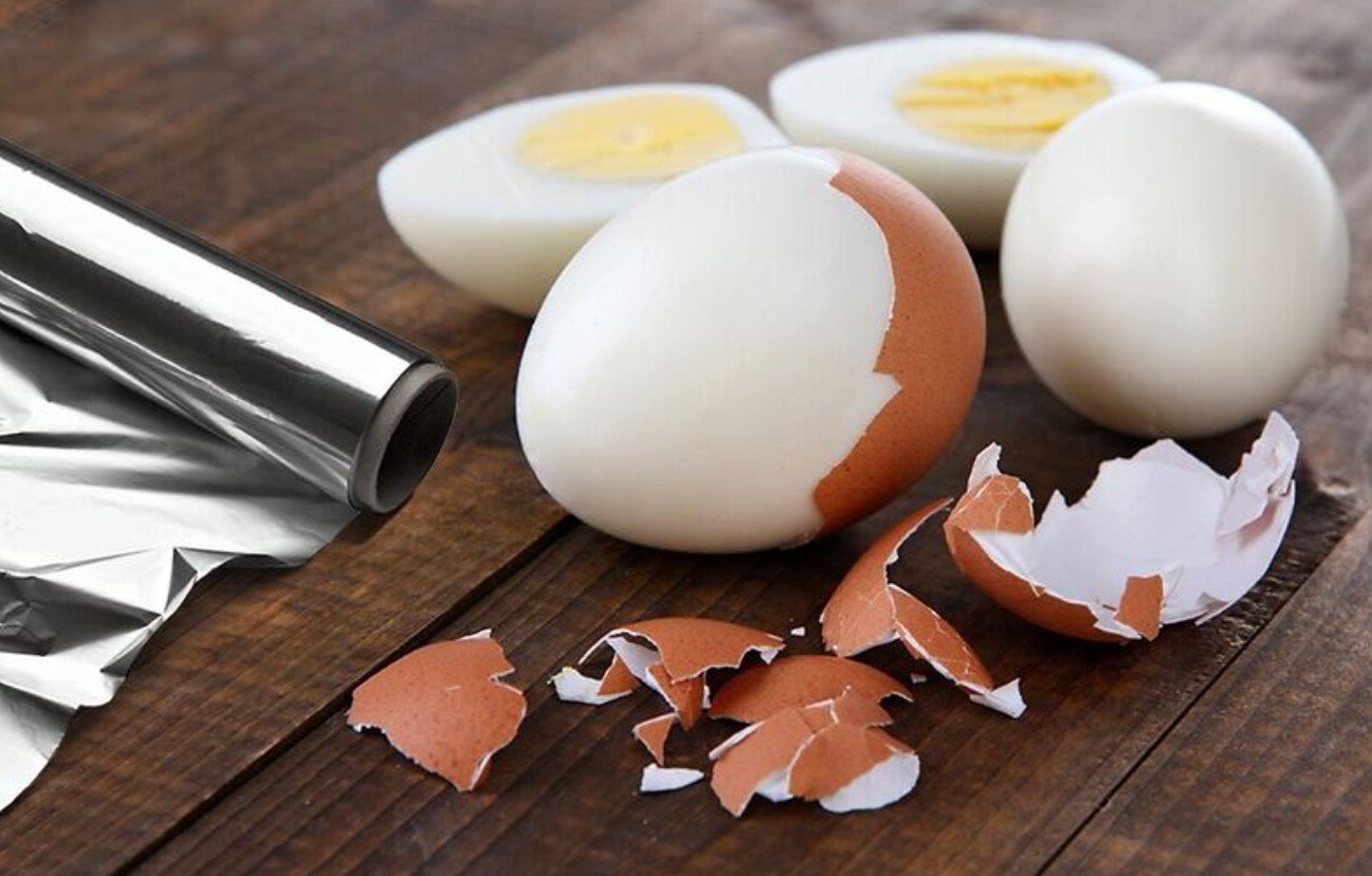 Зачем хозяйки варят яйца в фольге: как это влияет на процесс приготовления