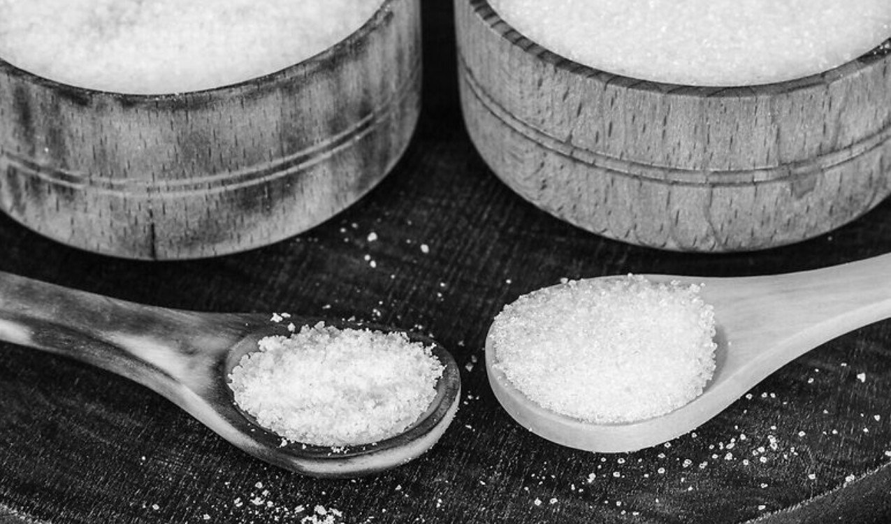 Соль, сахар, хозяйственное мыло: хозяйки придумали 7 необычно полезные способов применения