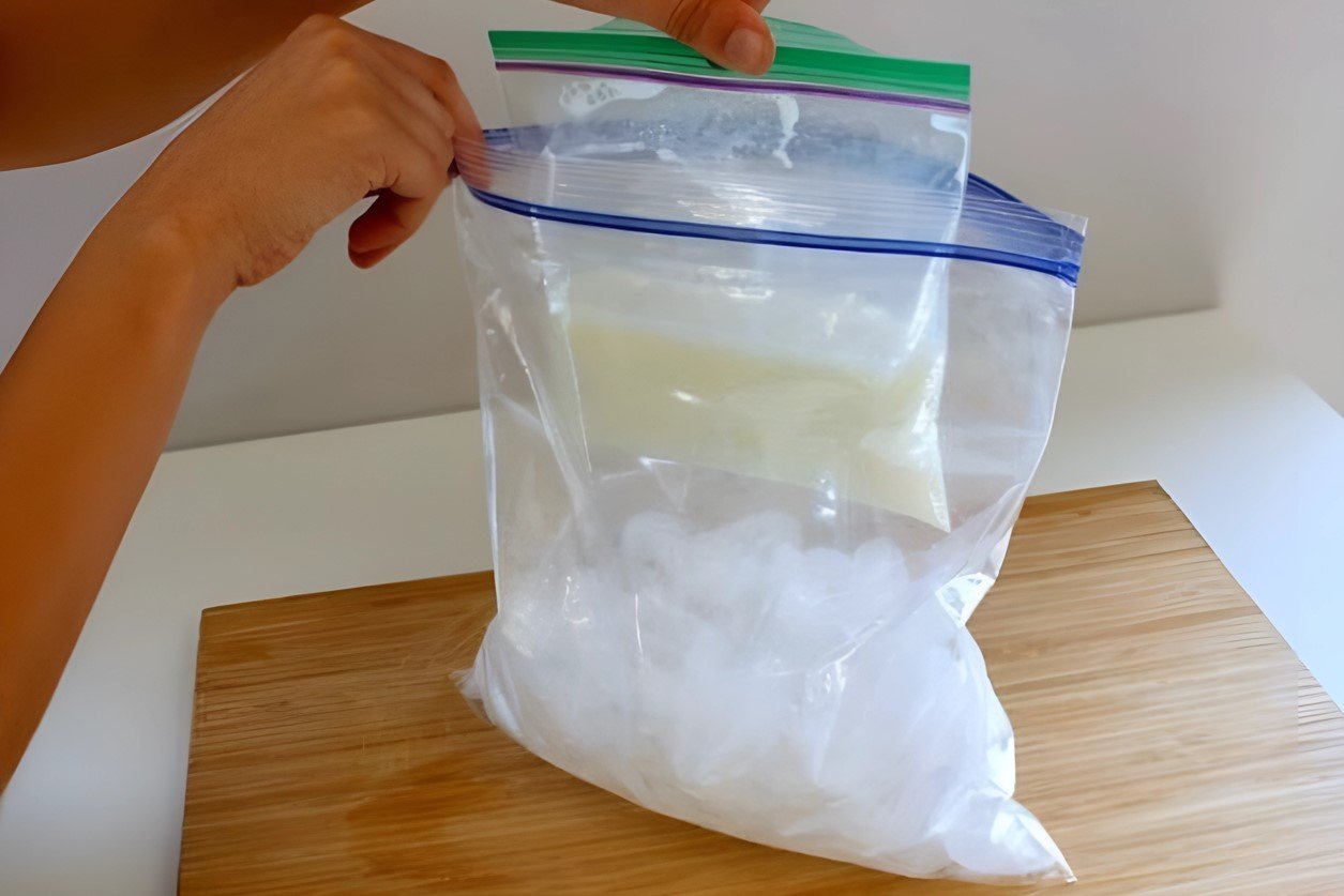 Не выбрасывайте накопившиеся зип-пакеты: 9 способов использования дома и на кухне 