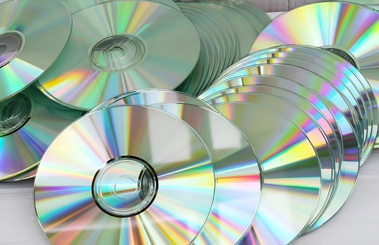 Как использовать старые CD-диски: 8 полезных лайфхаков для дома и быта