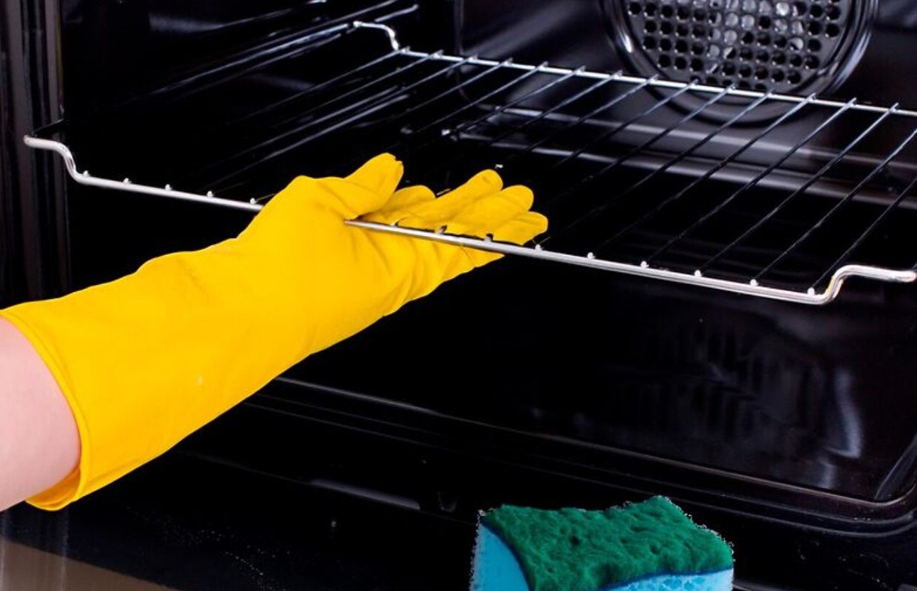 Решётки духового шкафа легко отчистятся: попробуйте этот простой способ мытья