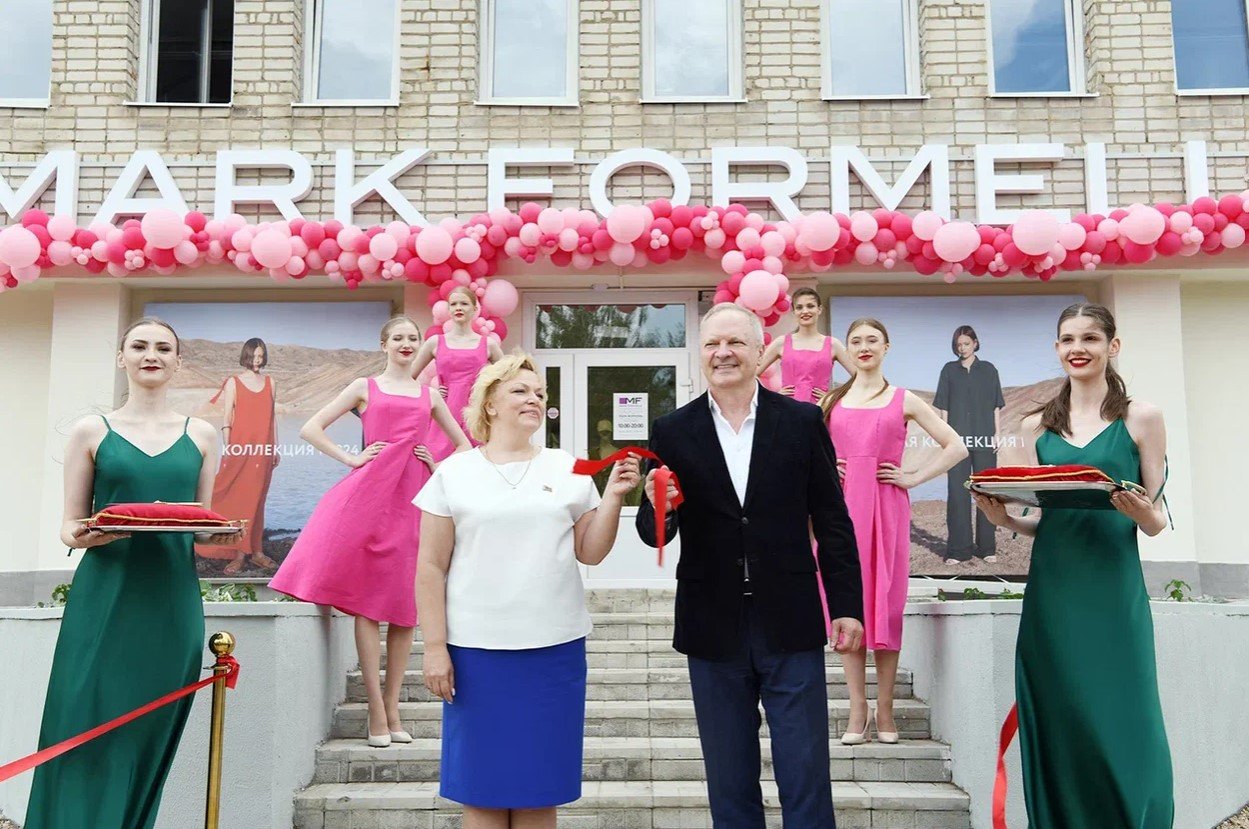 Mark Formelle открыл швейную фабрику в Новополоцке