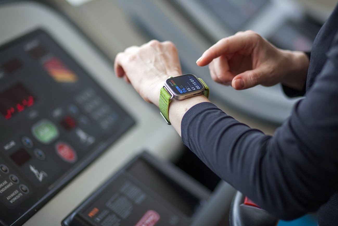 Чем впечатлят белорусов умные часы Huawei Watch Fit 4 Pro: сапфировое стекло, ЭКГ и другие фишки