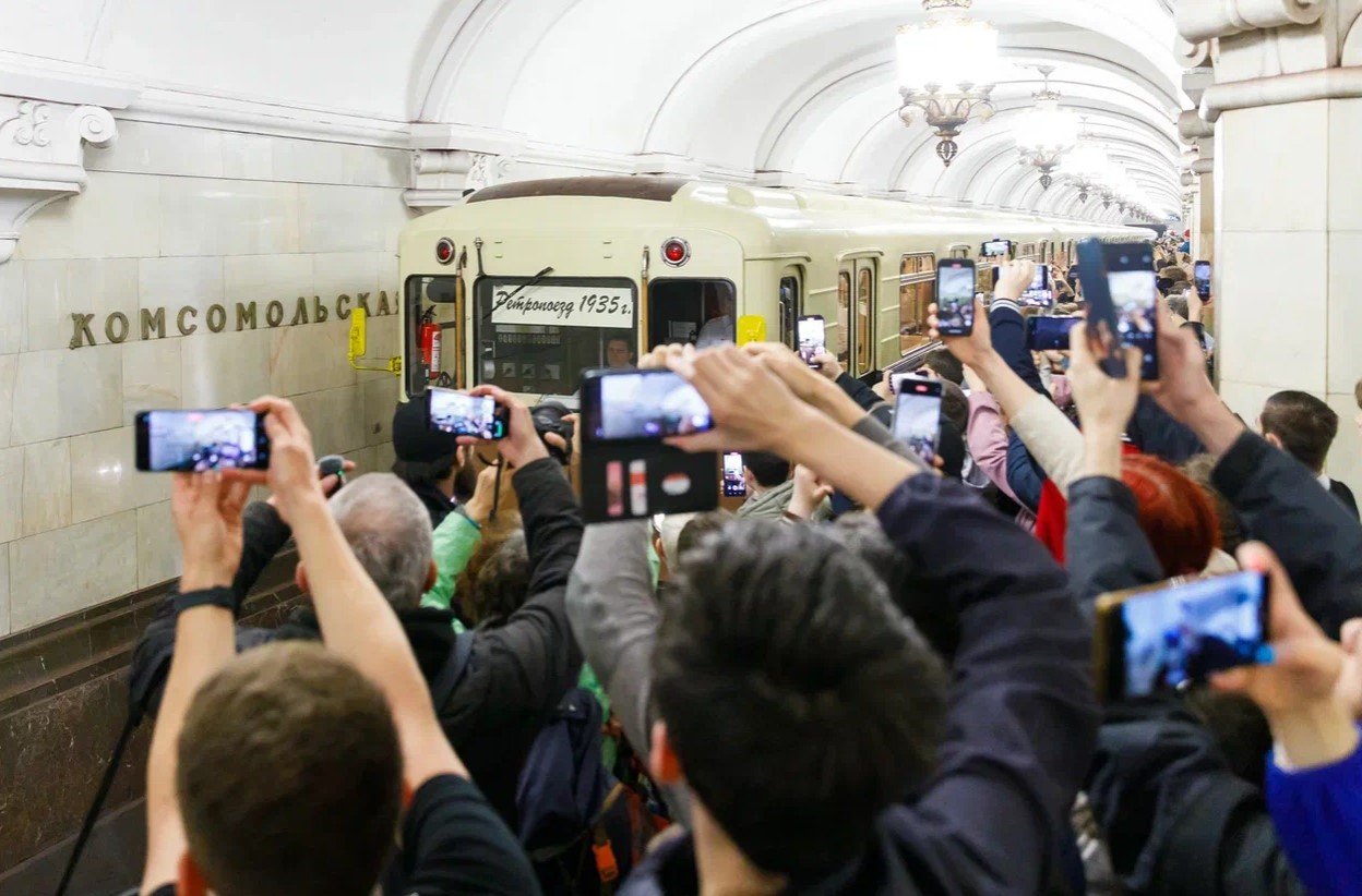 Самое беспрерывное метро мира масштабно отметило 90-летие