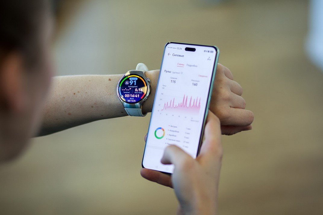 Новый уровень умных часов: Huawei Watch 5 с технологией X-TAP