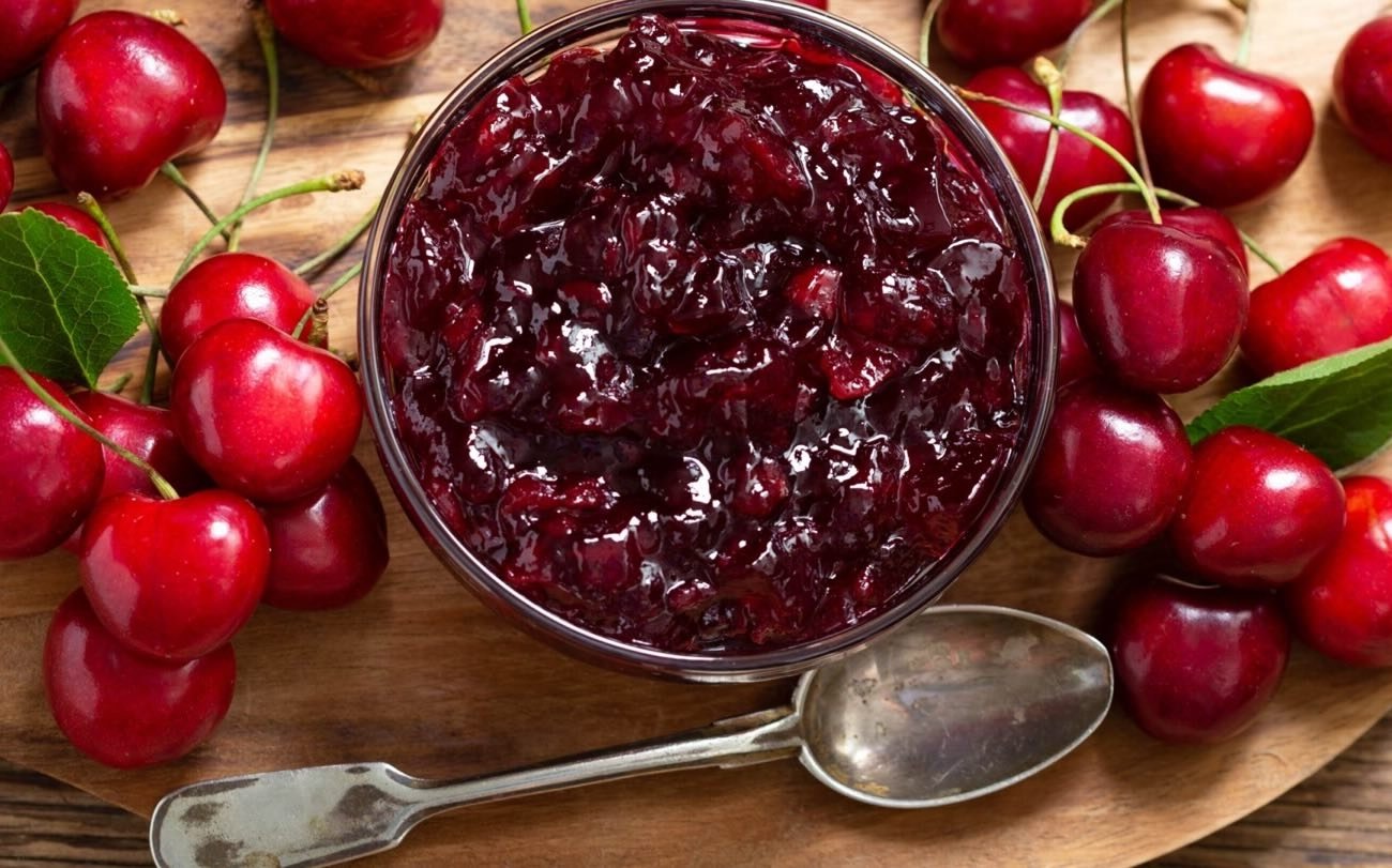 Варенье из черешни за 30 минут поразит вкусом: рецепт из поваренной книги СССР