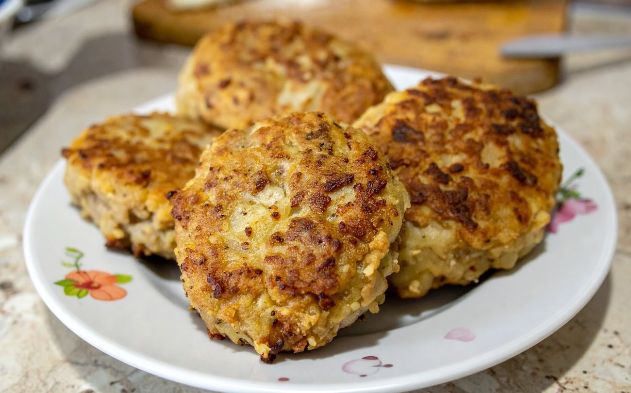 Картошка и овсяные хлопья заменят мясо в котлетах: результат превзойдет все ожидания