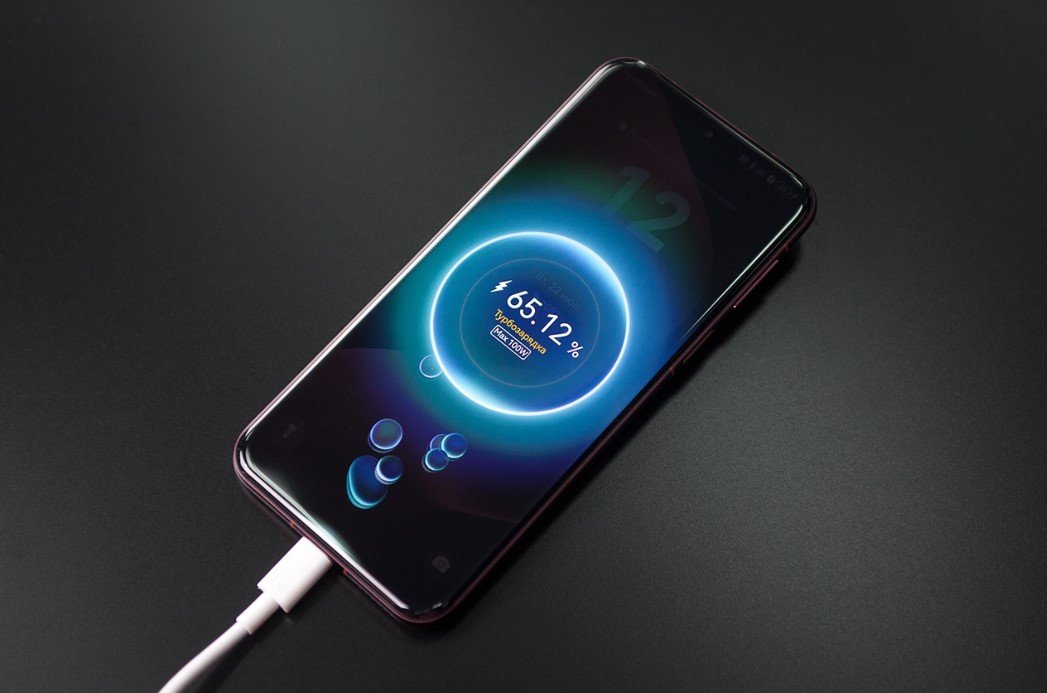 Обзор флагмана Huawei Pura 80 Pro: камера с мощным зумом, точная цветопередача и элегантный дизайн
