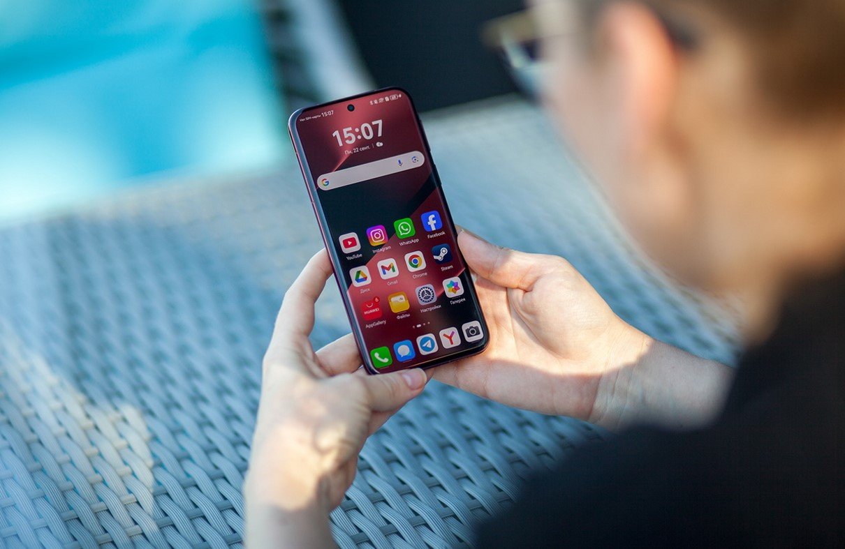 Неожиданные ракурсы Ворот Минска: взгляд через камеру Huawei Pura 80 Pro