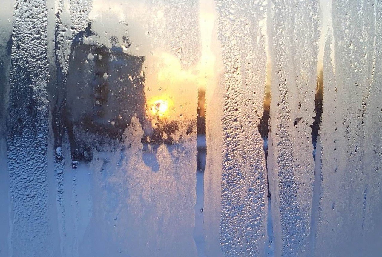 Окна перестанут потеть: проверенные методы против конденсата в холодное время года