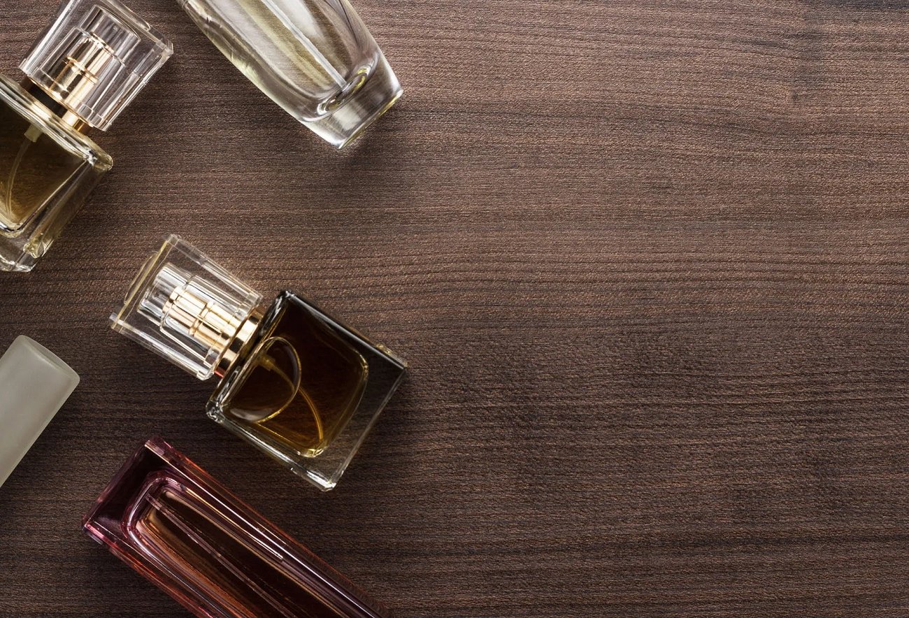 Больше не выбрасываю флаконы от духов: неожиданный способ использования в домашней хозяйстве