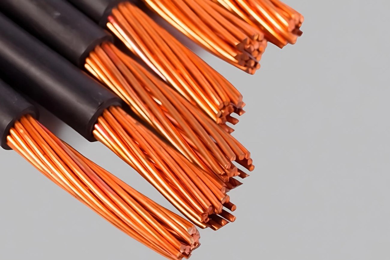 Как быстро очистить окисленные медные провода домашними растворами: 2 простых метода