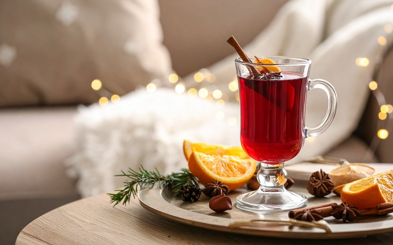 Варю безалкогольный глинтвейн по вечерам и наслаждаюсь теплом: домашний рецепт приготовления