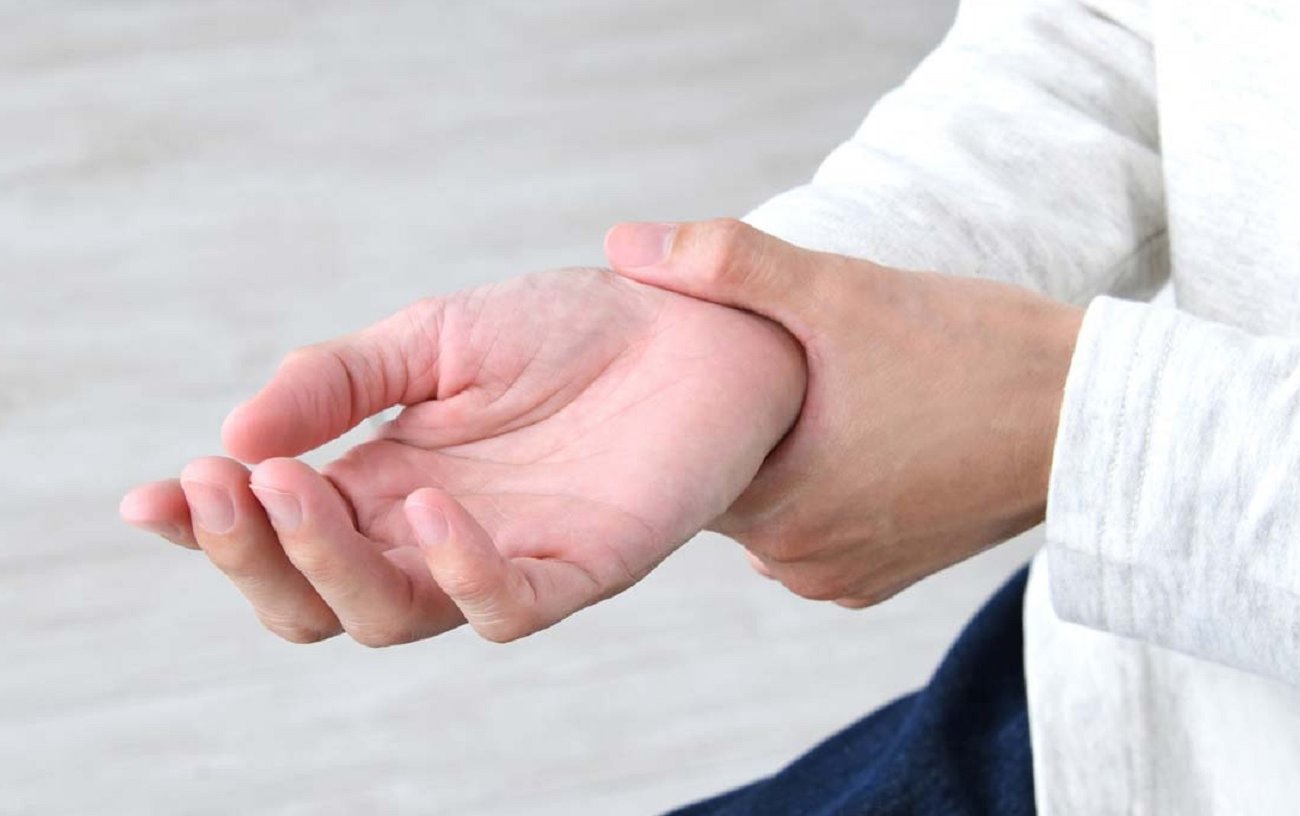 Почему на самом деле немеют конечности: запомните 5 причин, которые нельзя игнорировать